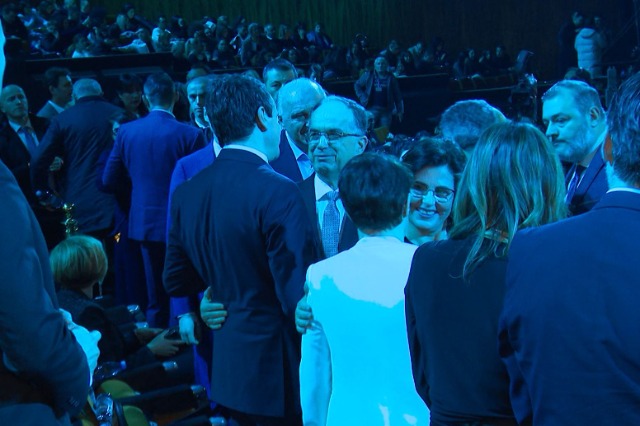 Politika vlerëson Festivalin – Begaj, Kurti, deputetë e ministra ndoqën “Fest 63“
