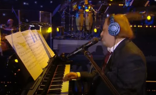 Fest 64/ Elton Deda rrëfen pas 30 vitesh historinë e krijimit të baladës së pavdekshme “Nuk kërkoj tjetër njeri”