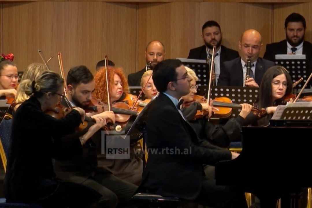 Orkestra Simfonike e RTSH, koncert nën tingujt e Rahmaninofit dhe Dvorakut