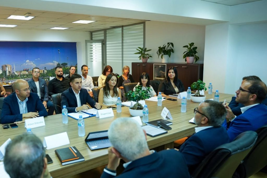 Albanien und Italien vertiefen ihre Zusammenarbeit im Bereich digitaler Unternehmensdienstleistungen