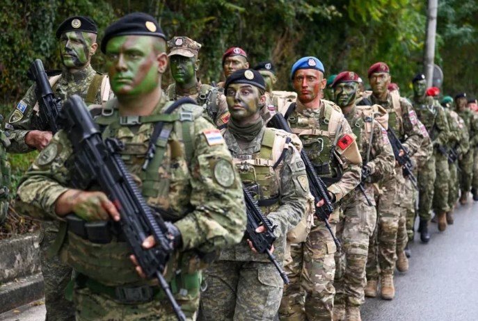 Kosovos Sicherheitskräfte nehmen erstmals an Militärtraining in Kroatien teil