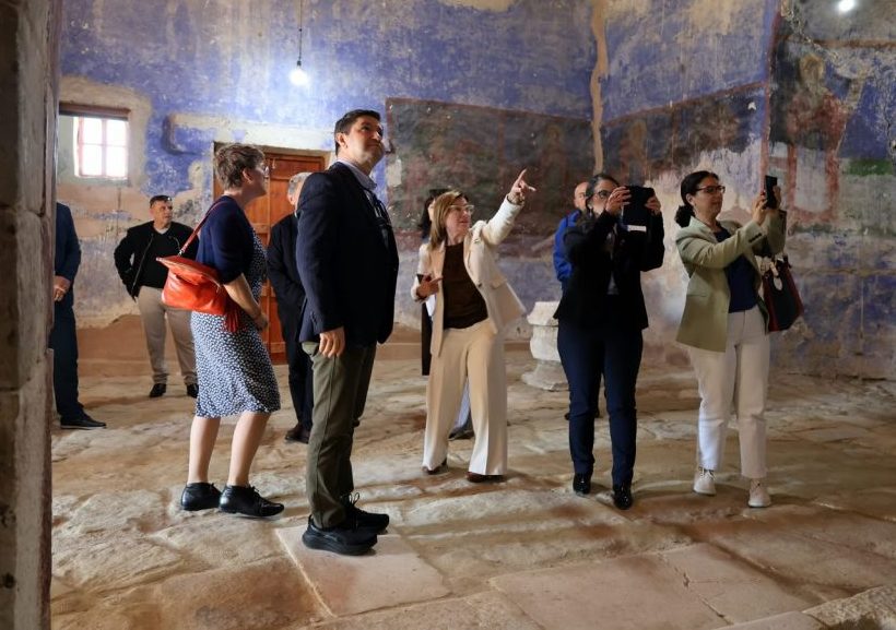 Roskovec empfängt europäische und mediterrane Vertreter, um die regionale Zusammenarbeit zu stärken