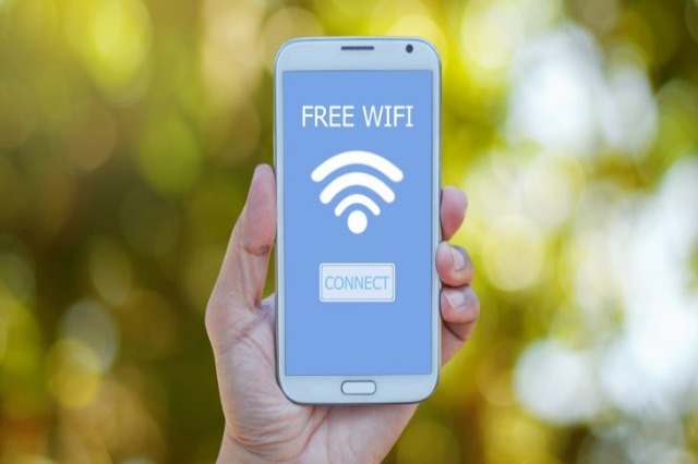 EU provides internet for the Balkans, the Commission makes available 15 million euros for 400 public spaces