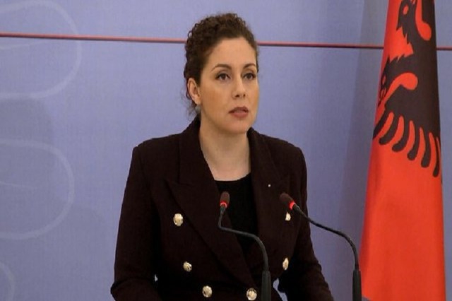 Kosovo-Serbia license plate agreement / Minister Xhaçka: Continuation of dialogue helps cooperation