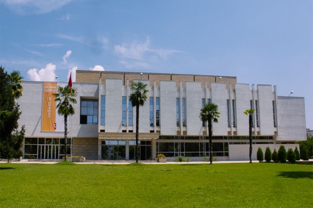 Restoration and Expansion of the National Gallery of Arts: New Exhibition Spaces and Laboratories, Rama