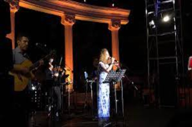 Icon of Greek music concert in Albania, Glykeria “electrifies” the audience in Pogradec: I’m happy, I learned to sing Albanian