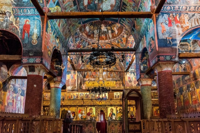 Voskopoja churches’frescoes, an invitation for tourists