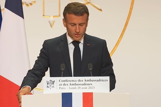 Macron calls on Kosova and Serbia to implement the Franco-German plan