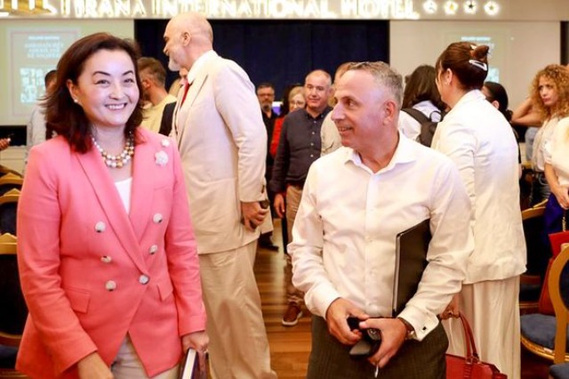 “American Ambassadors in Albania 1922-2022”, Roland Qafoku promotes his book; Rama and Yuri Kim present