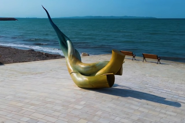 “Roots”, the newest sculpture added to Durrës