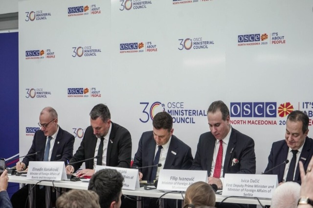 Ministers of the region sign a declaration on fighting corruption at the OSCE Summit