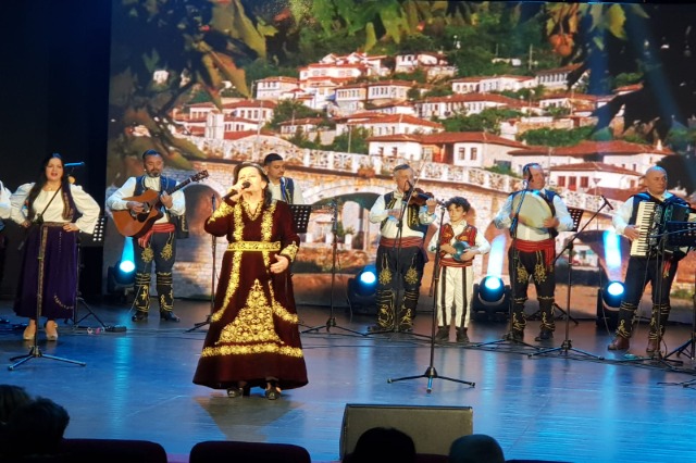 17th edition of the Typological Folklore Festival/ Ludmilla Baballeku grabs the first prize