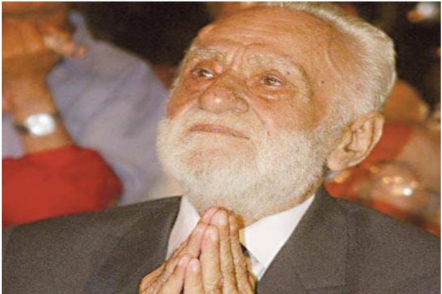 Kadri Roshi, the legend of the Albanian stage and screen