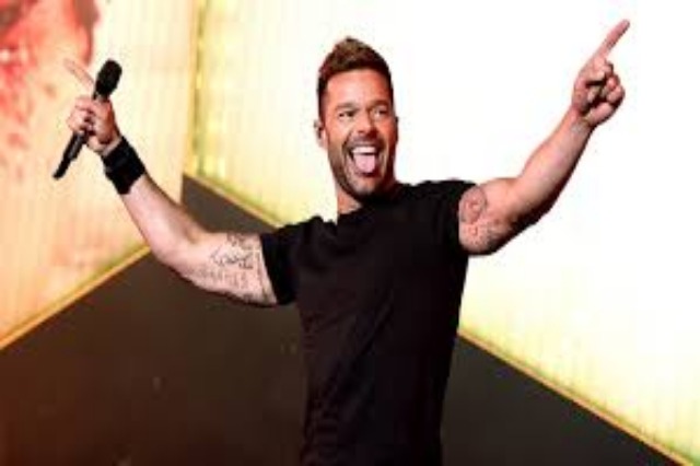 Tomorrow the grand concert at “Skënderbej” square, Ricky Martin message on social networks