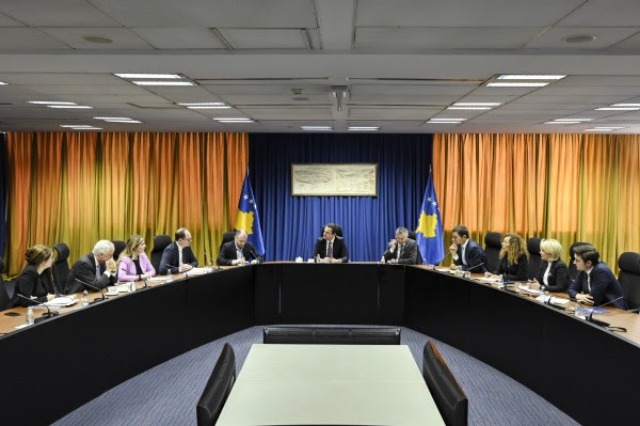 Kurti meets the experts of the Western Balkans