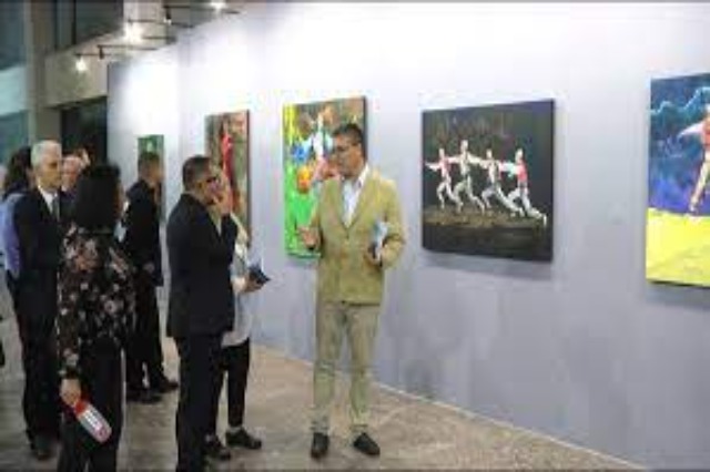 Azem Kuçana exhibits the “Epos of Kreshniks”; Ancient motifs return to works of art
