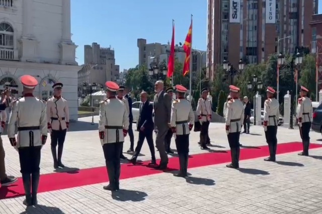 Balkan tour, Prime Minister Rama arrives in Skopje, is welcomed by Kovacevski