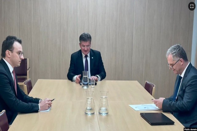 Kosovo and Serbia reach an agreement on the license plate issue