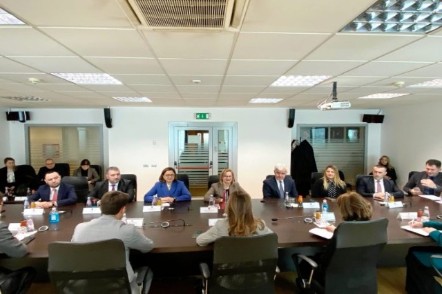 Albanian Parliament delegation visits Kosovo