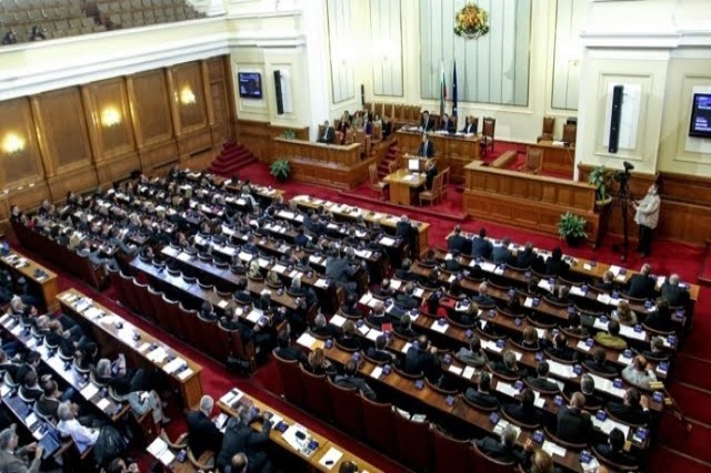 Bulgaria lifts veto, paving way for EU integration with North Macedonia and Albania