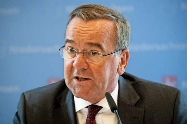 The German Minister of Defense visits Kosova today