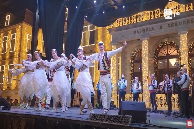 Shkodër hosts the National Folk Ensemble; spectators enjoy the folk pearls