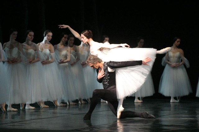 Croatia honors the Albanian dancer Ilir Kerni with the high Order “Honour of the Nation”