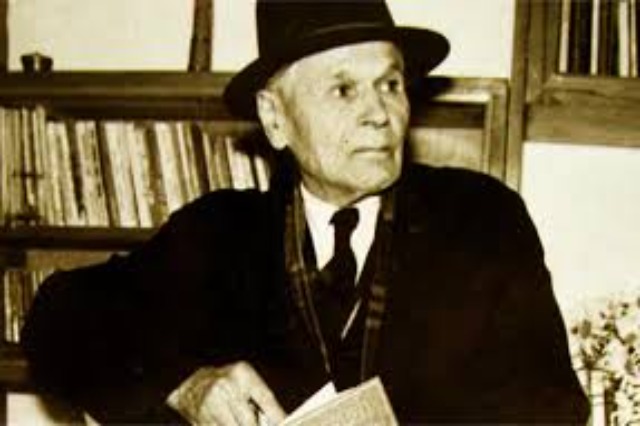 Literary evening held in Pogradec on 121st birth anniversary of Albanian celebrated lyrical poet, Lasgush Poradec