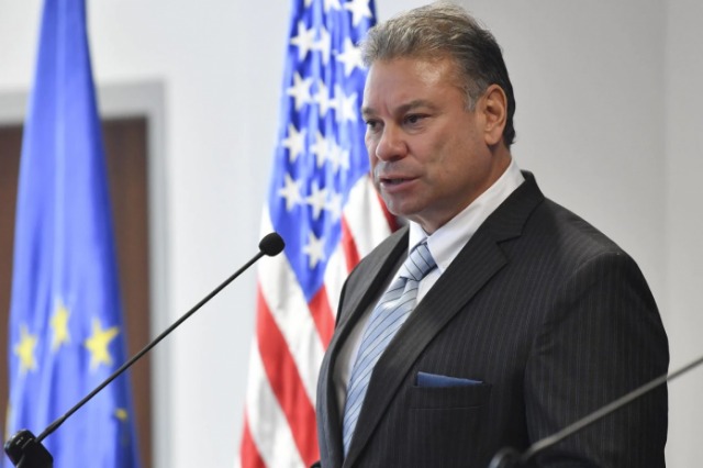 Escobar: Kosovo to fulfill the requirements for license plates and the Association of municipalities with a Serbian majority