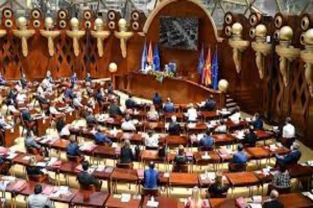 The Assembly of Macedonia approves the French proposal/ Opening of Albania-EU negotiations expected next week