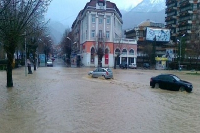 Mother and her young child lost their lives after Kosova floods