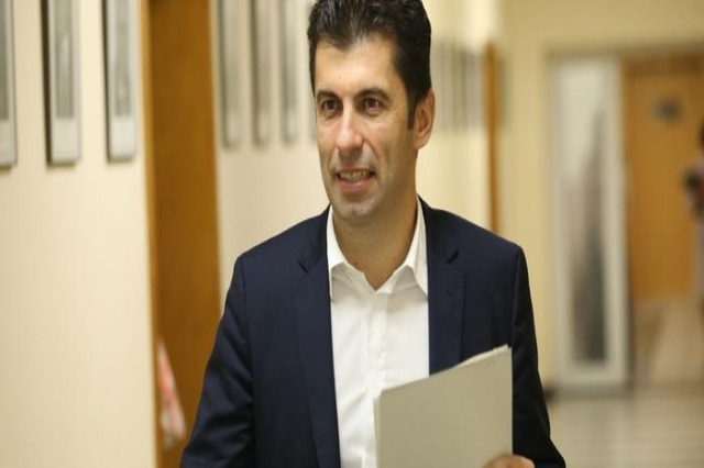 The fall of the Bulgarian government seems to delay EU enlargement plans in the Balkans