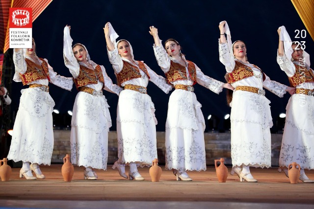 4th night of the Folklore Festival/ Rama: Korça serenades and Kruja weddings on stage