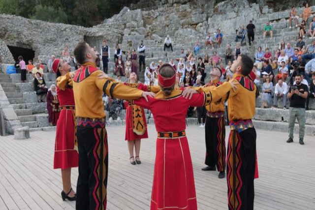 “Rodhon to Amarandon”, Festival organized by the minority women of Saranda