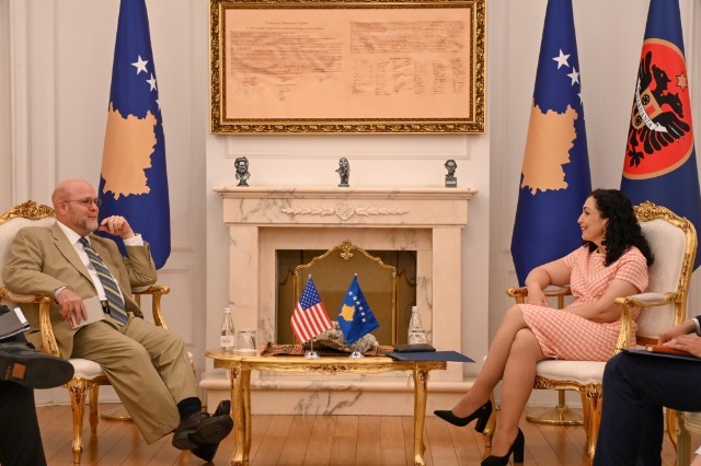 The crisis in the north of Kosova, Omsani receives the US ambassador, Coordination with partners