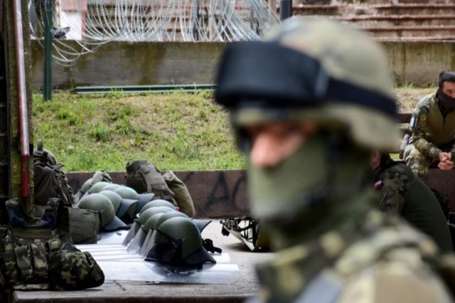 Additional NATO troops arrive in Kosova
