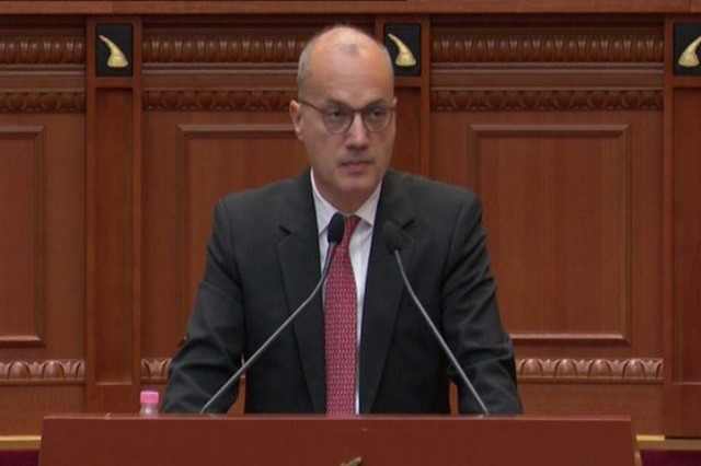 Albanian chief-diplomat: Kosova-Serbia dialogue, the only solution to overcome the situation