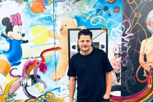 Amarildo Ruçi, the first Albanian artist to exhibit his works in the Louvre museum