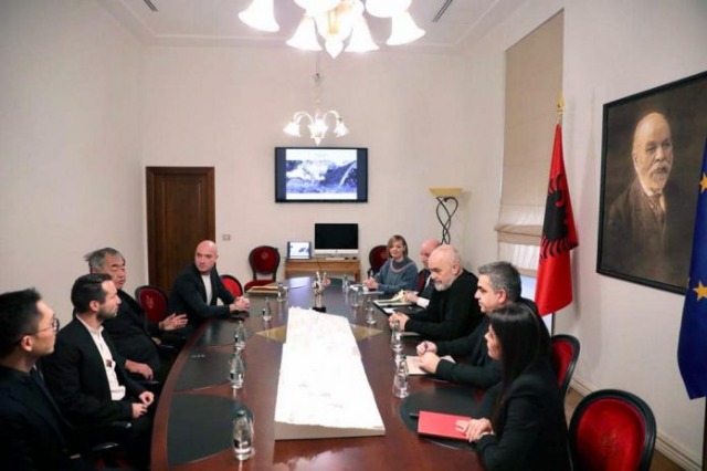 Rama hosts the architect Kengo Kuma, the new Art Park in the surroundings of Tirana