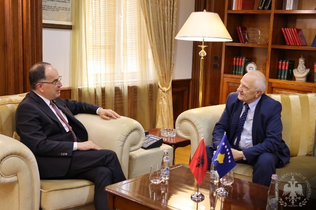 President Begaj receives the former president of Kosova, Fatmir Sejdiu