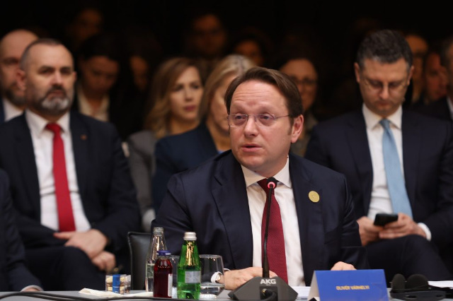 EU-Western Balkans Summit, Varhelyi: The new EU growth plan can double the economies of the Western Balkans