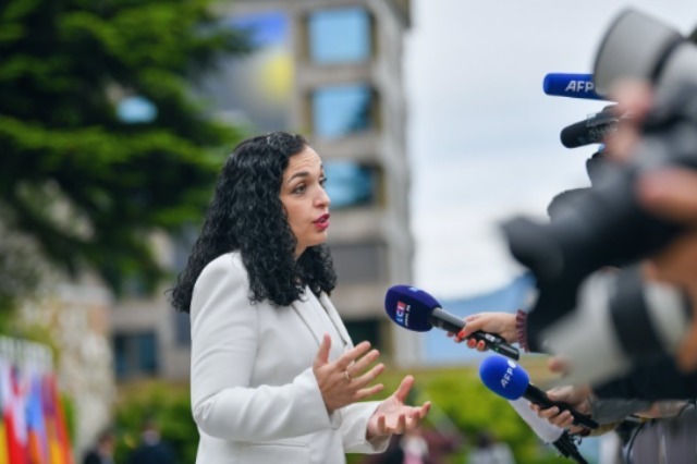 Incident in Skopje: Osmani Criticizes Airport Security, AAC Defends Compliance with International Rules