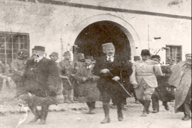 Tirana Hosts Pivotal Congress for Consolidating the New Albanian State