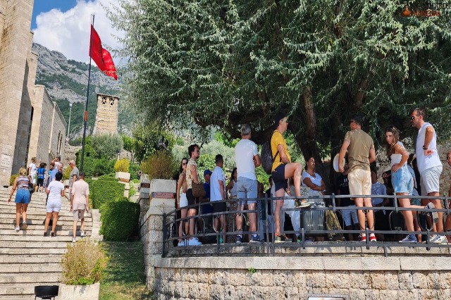 Ever-higher number of visitors at “George Kastrioti Skanderbeg” National Museum in Kruja