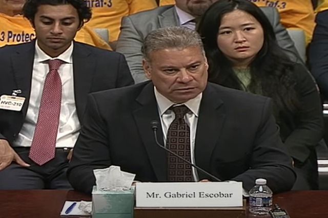 Escobar: Violence in the north of Kosovo, unacceptable. Serbs will have consequences if they boycott the elections