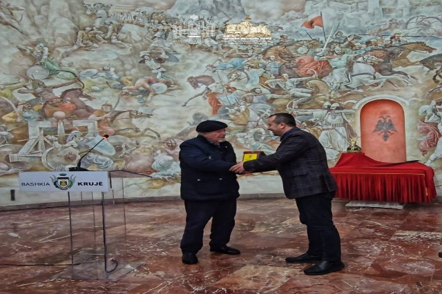 Painter Naxhi Bakalli about the magnificent mural, “The Withstand”, a triumph over the evil and how the war threatens civilization