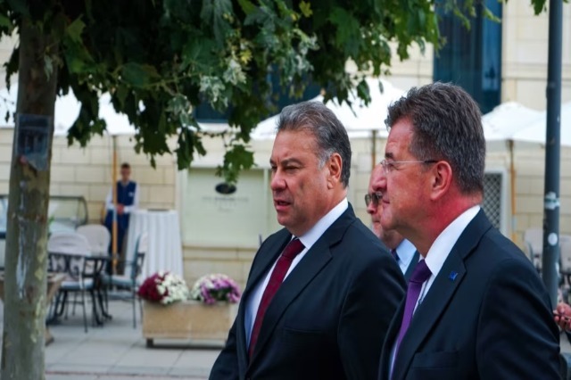 Tensions in the north of Kosova, Escobar: They can turn into a regional conflict! Lajcak: If the situation is not de-escalated, we will have victims