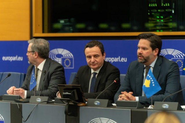 Kurti meets the European MPs, they discussed the possibilities and expectations from the meeting in Ohrid
