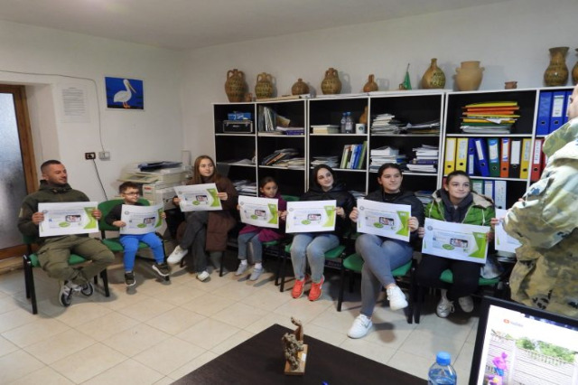 European Waste Reduction Week, awareness activity in the Karavasta Lagoon