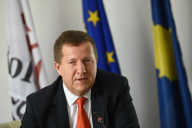 Head of EU special representative for Kosova, Szunyog: We strongly condemn  violent actions of protesters today in Zveçan